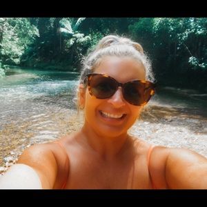 Meet your Posher, Bec